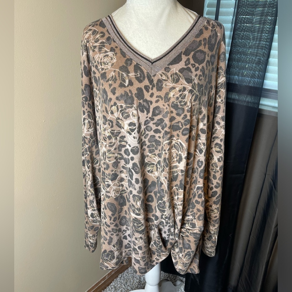 New! Democracy Tan Black Animal Print Fall V Neck Long Sweater Top Shirt Size 3X